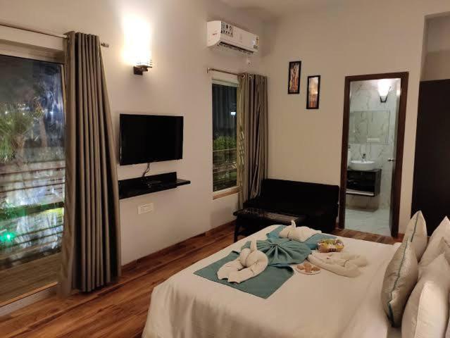 Hotel Anandan Citrine Vrindāvan Esterno foto