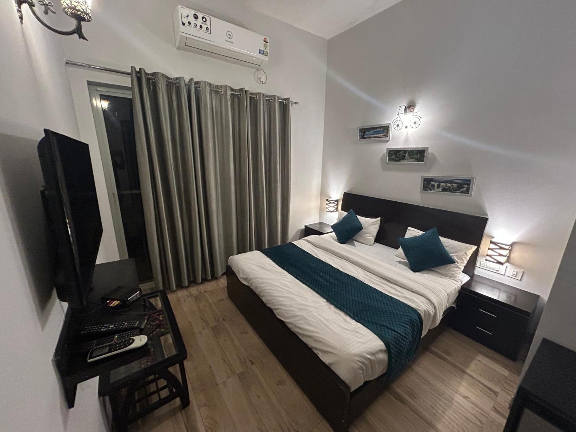 Hotel Anandan Citrine Vrindāvan Esterno foto